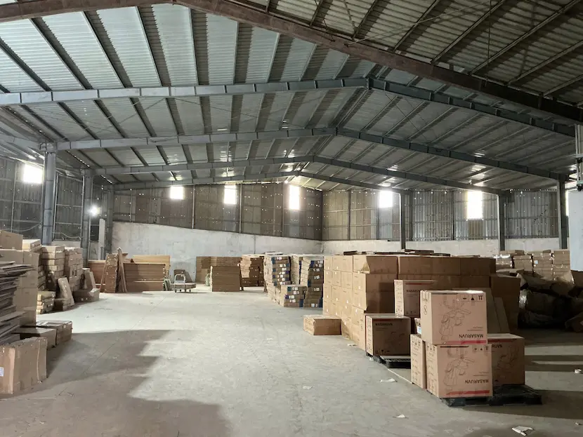 Kho xưởng 1600m2 mặt đường Quốc lộ 6 - Phú Nghĩa