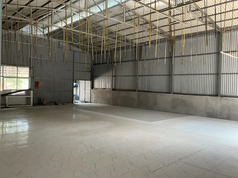Cho thuê 400m2 kho xưởng tại Thuý Lĩnh, Hà Nội - ảnh bên trong