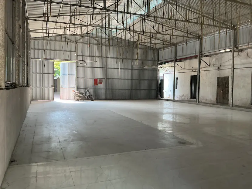 Kho xưởng bên trong 400m2 tại Thuý Lĩnh cần cho thuê
