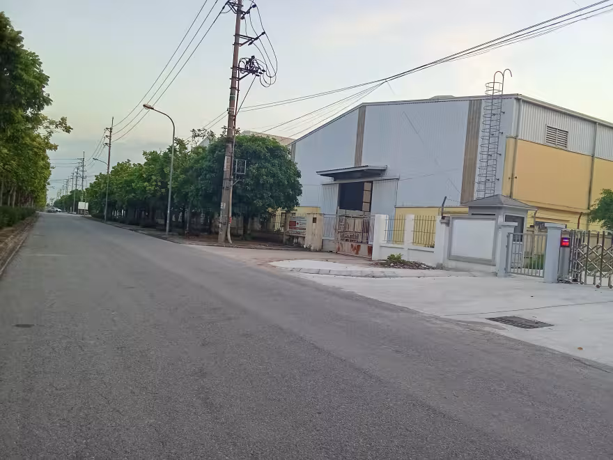 Cho thuê 3.000m2 nhà xưởng KCN Quất Động - Hà Nội