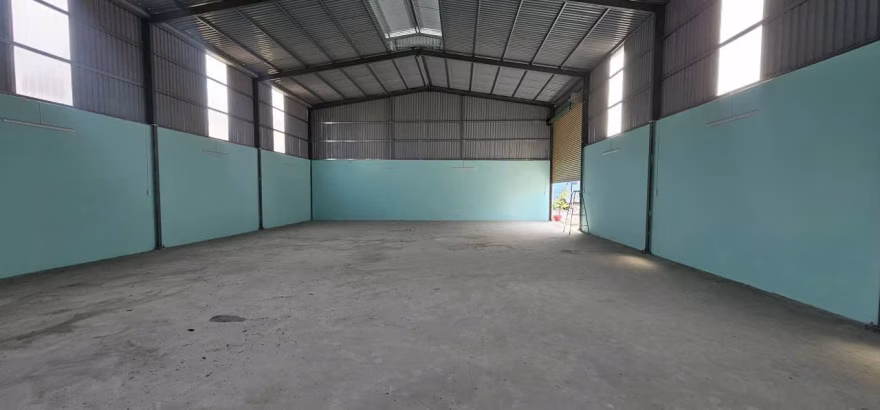 Không gian bên trong kho xưởng 350m2 Lĩnh Nam, Hoàng Mai